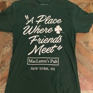 Box Lunch How I met your mother graphic tshirt size S . NWOT